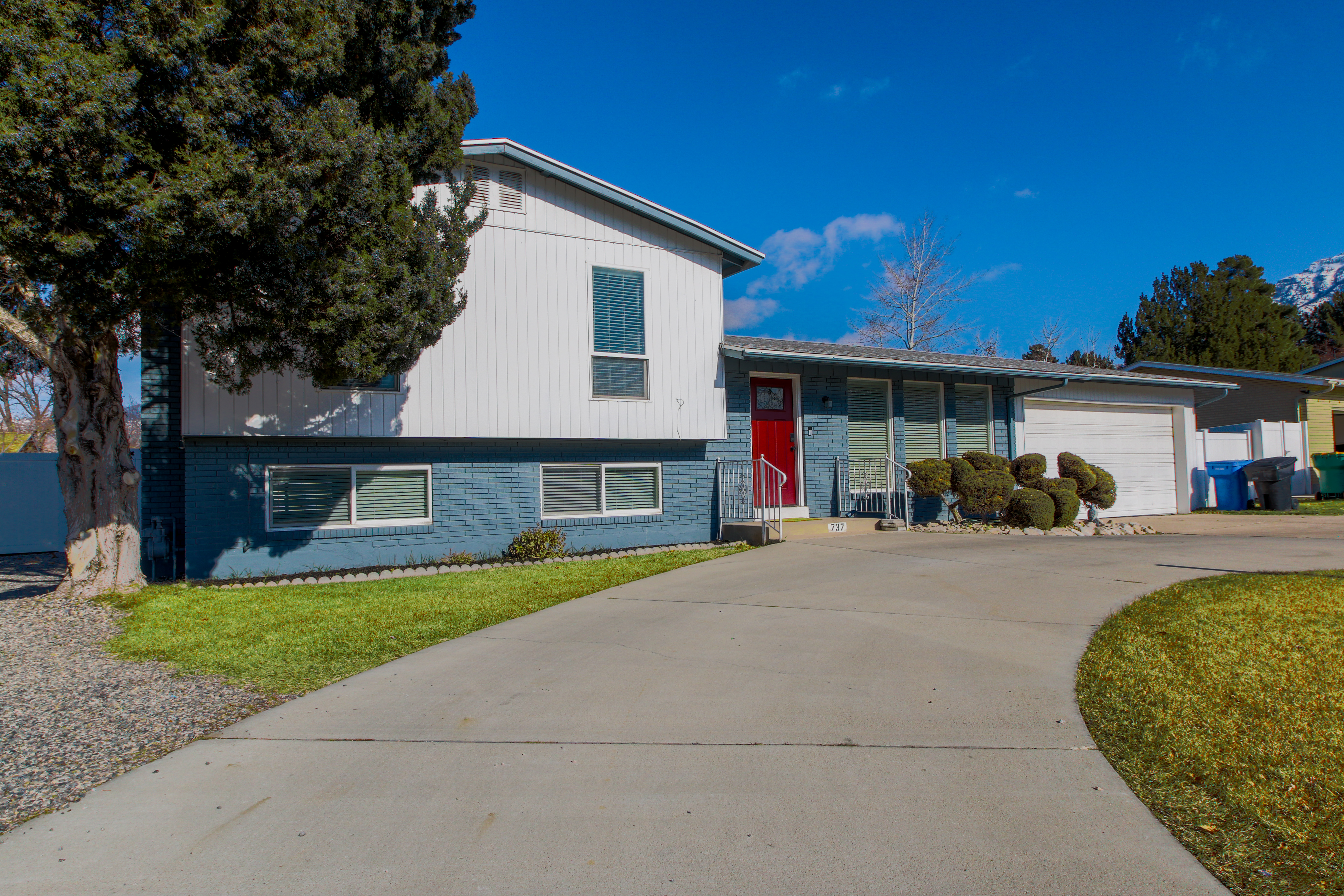 Real Estate Image 1